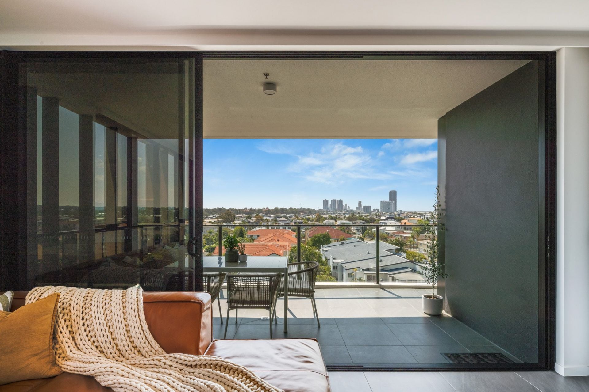 603/28 Dalpura Street, Chevron Island - Thumbnail 5