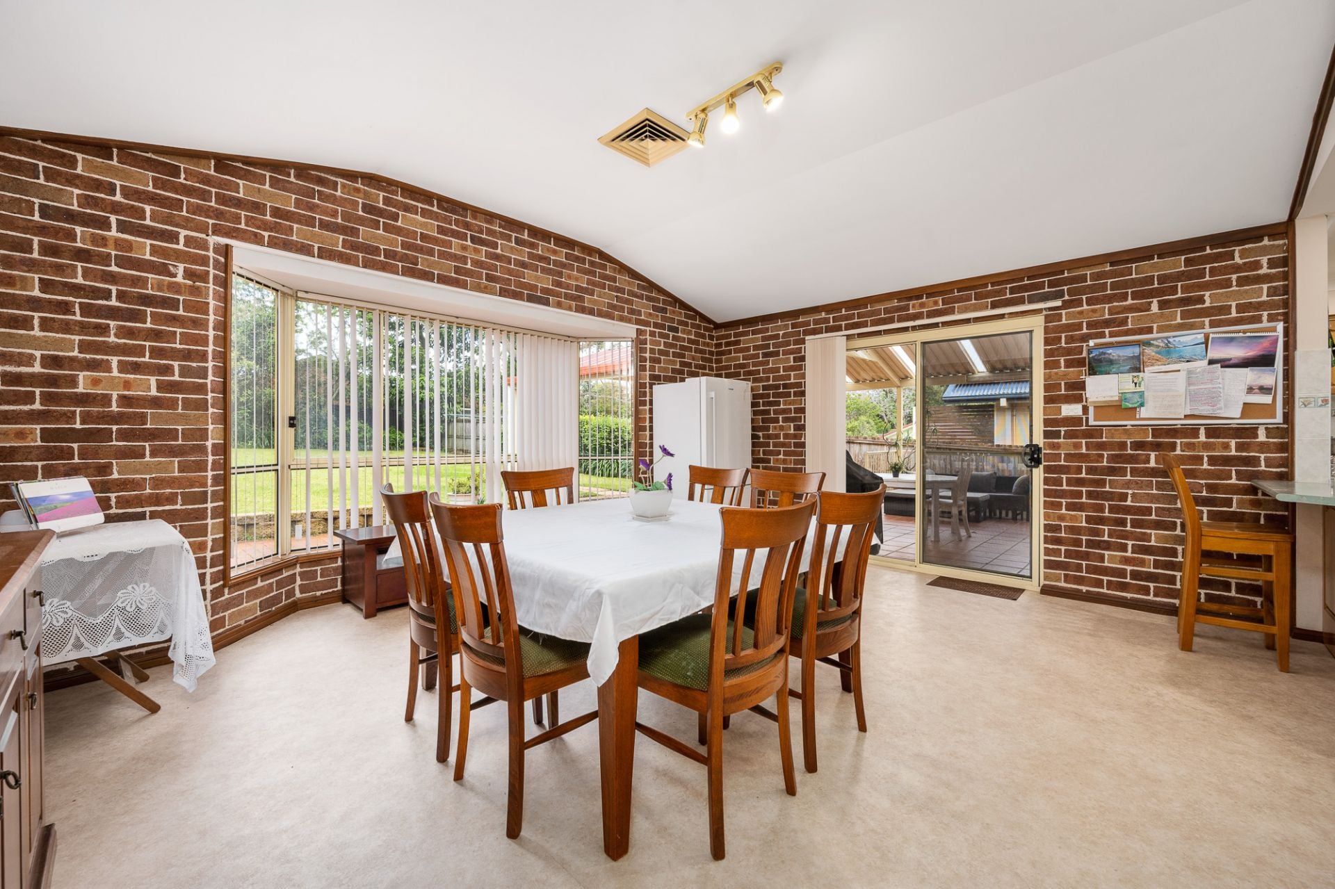 25 Ash Avenue Caringbah South NSW, Caringbah South - Thumbnail 2