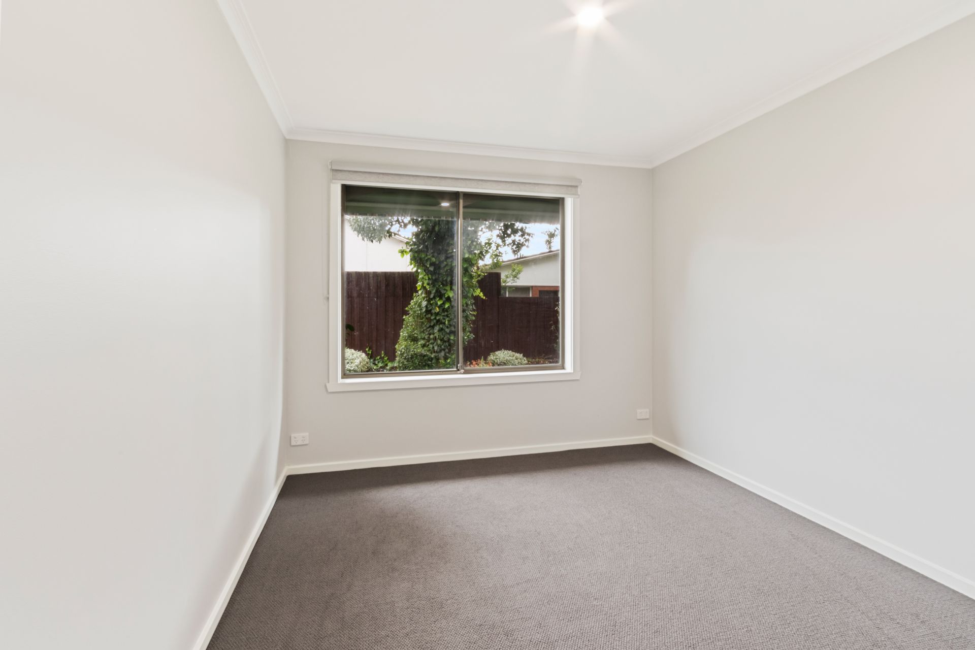 Stunning Unit in Prime Location
