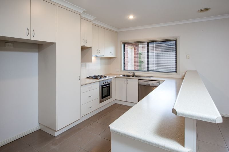 7 Bruno Place Lavington NSW, Lavington - Thumbnail 3