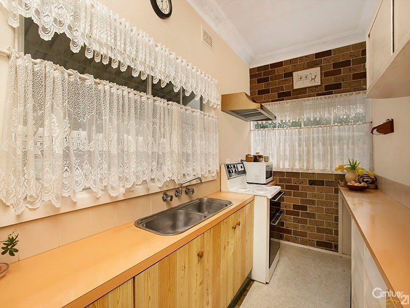 23 Miranda Road North, MIRANDA, Miranda - Thumbnail 5