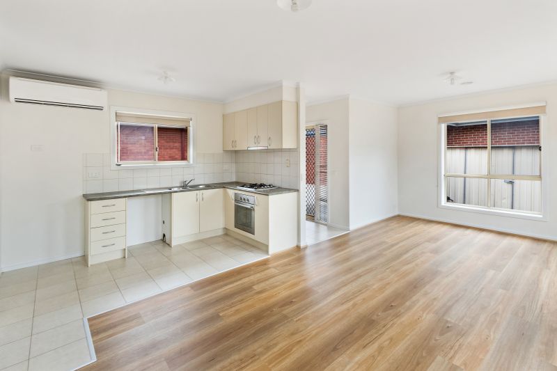 3/6 Erskine Avenue, Reservoir