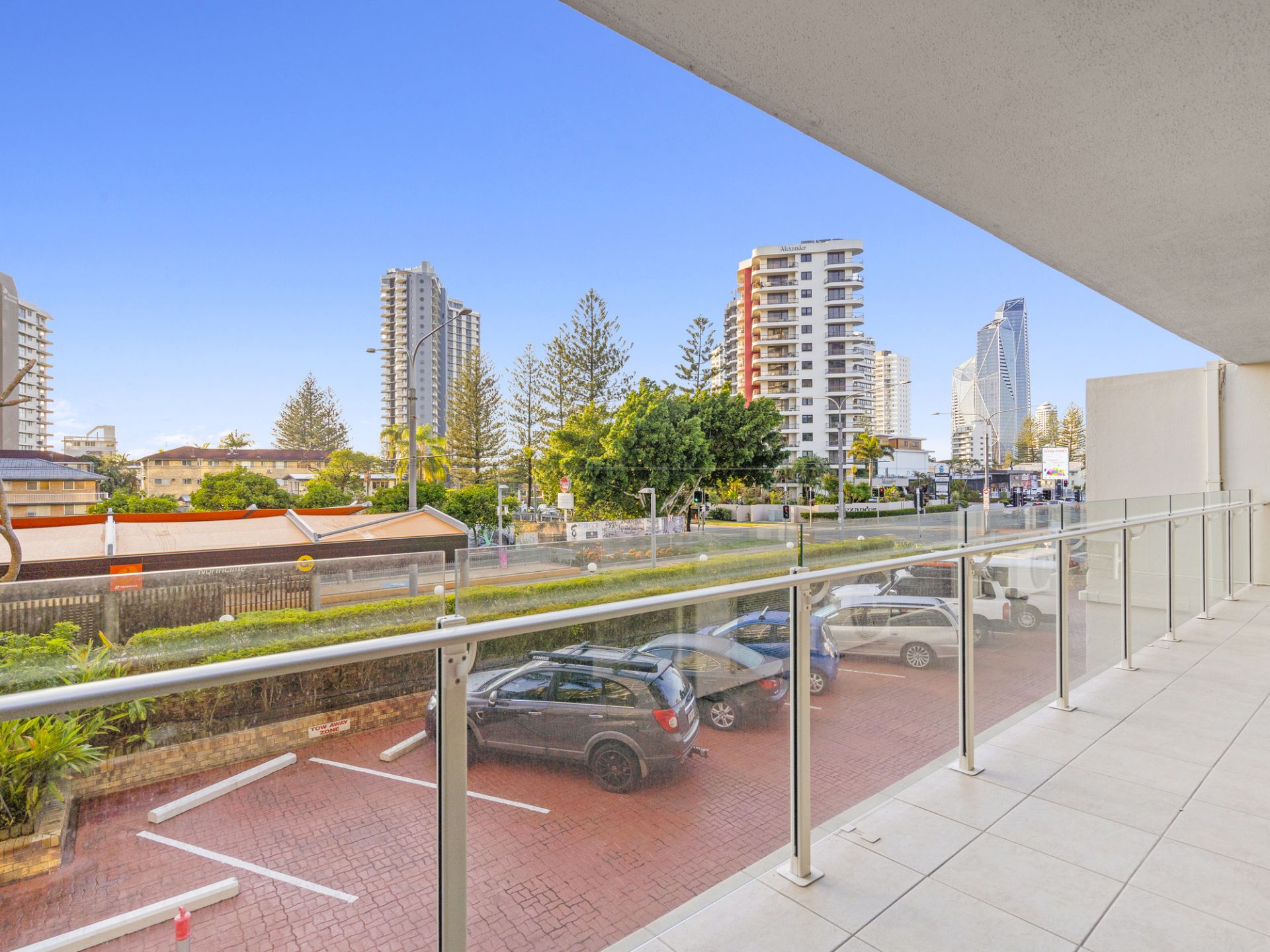 16/33 Thornton Street, Surfers Paradise - Thumbnail 4