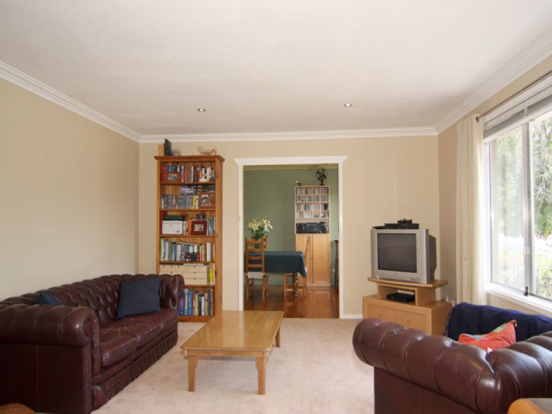 96 Bangalay Crescent, Rivett - Thumbnail 3
