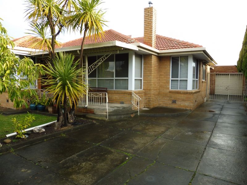 23 Burbank Street, Reservoir