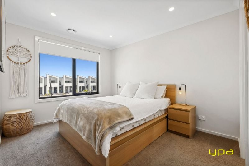 8 Sicily Road Clyde VIC, Clyde - Thumbnail 2