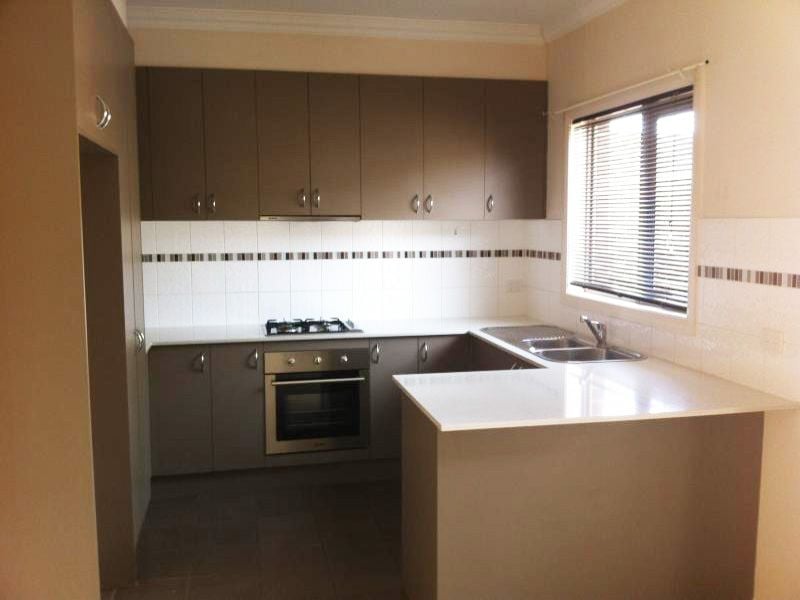 THIS MODERNLY PRESENTED HOME, NEAR TRANSPORT AND SHOPS IS AWAITING YOU!