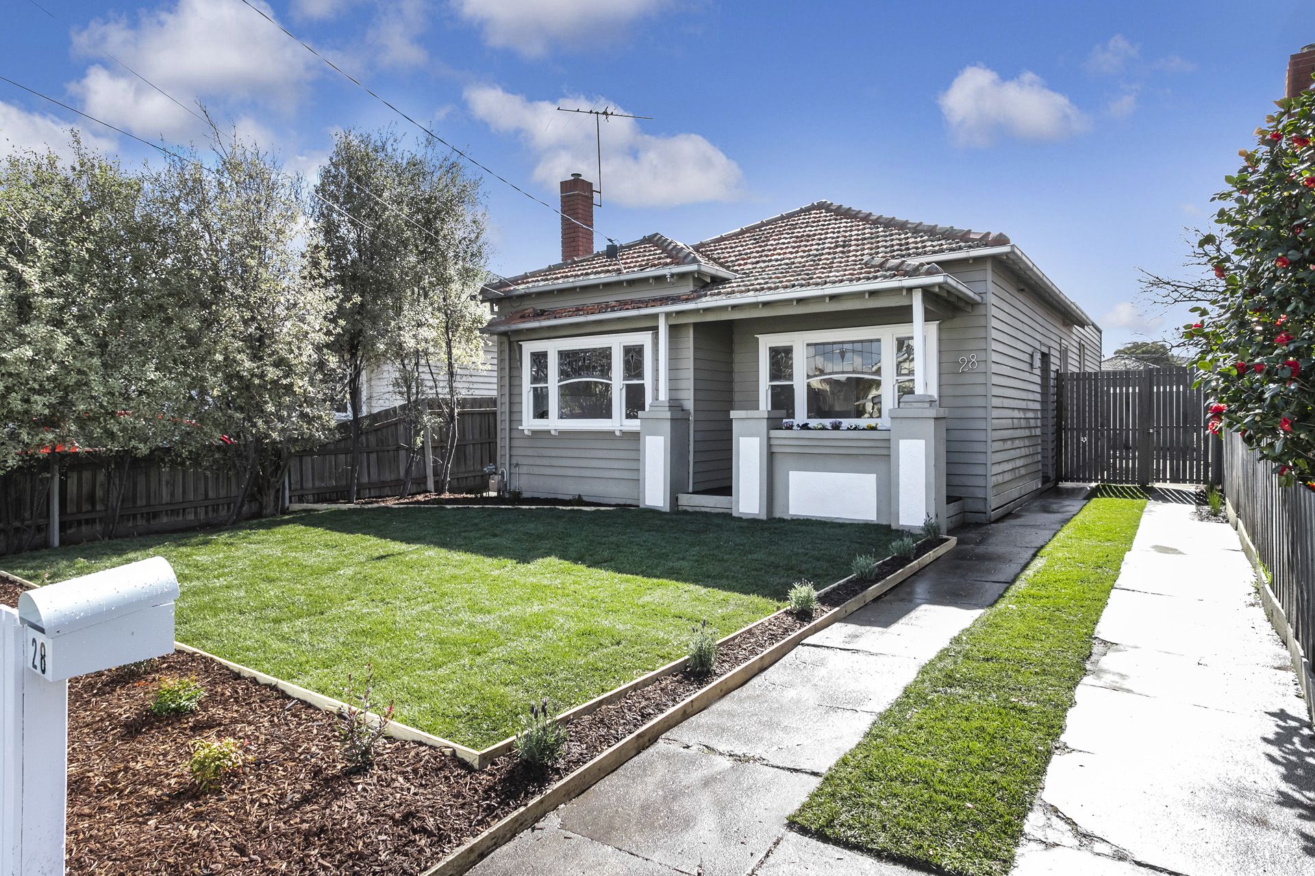 28 Robbs Road, West Footscray - Thumbnail 2