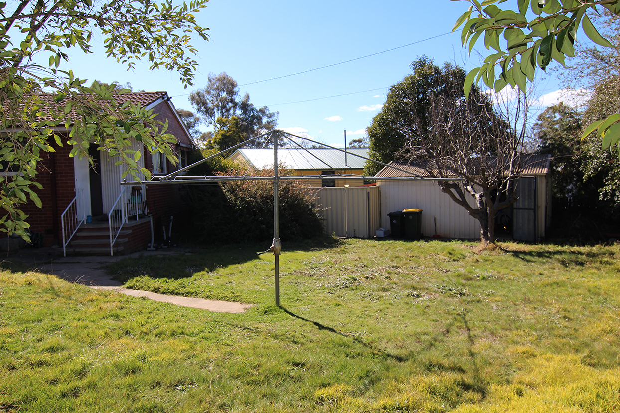6 Knaggs Crescent, Page - Thumbnail 8