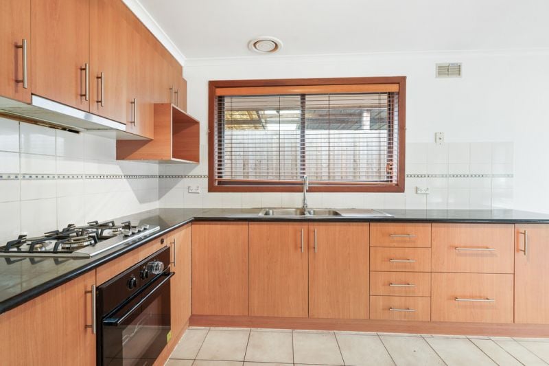 62 Fitzroy Street, Altona Meadows - Thumbnail 4