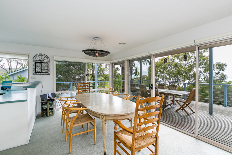 24 Hopetoun Terrace LORNE VIC, Lorne - Thumbnail 3