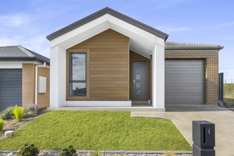 This home is sure to impress!
