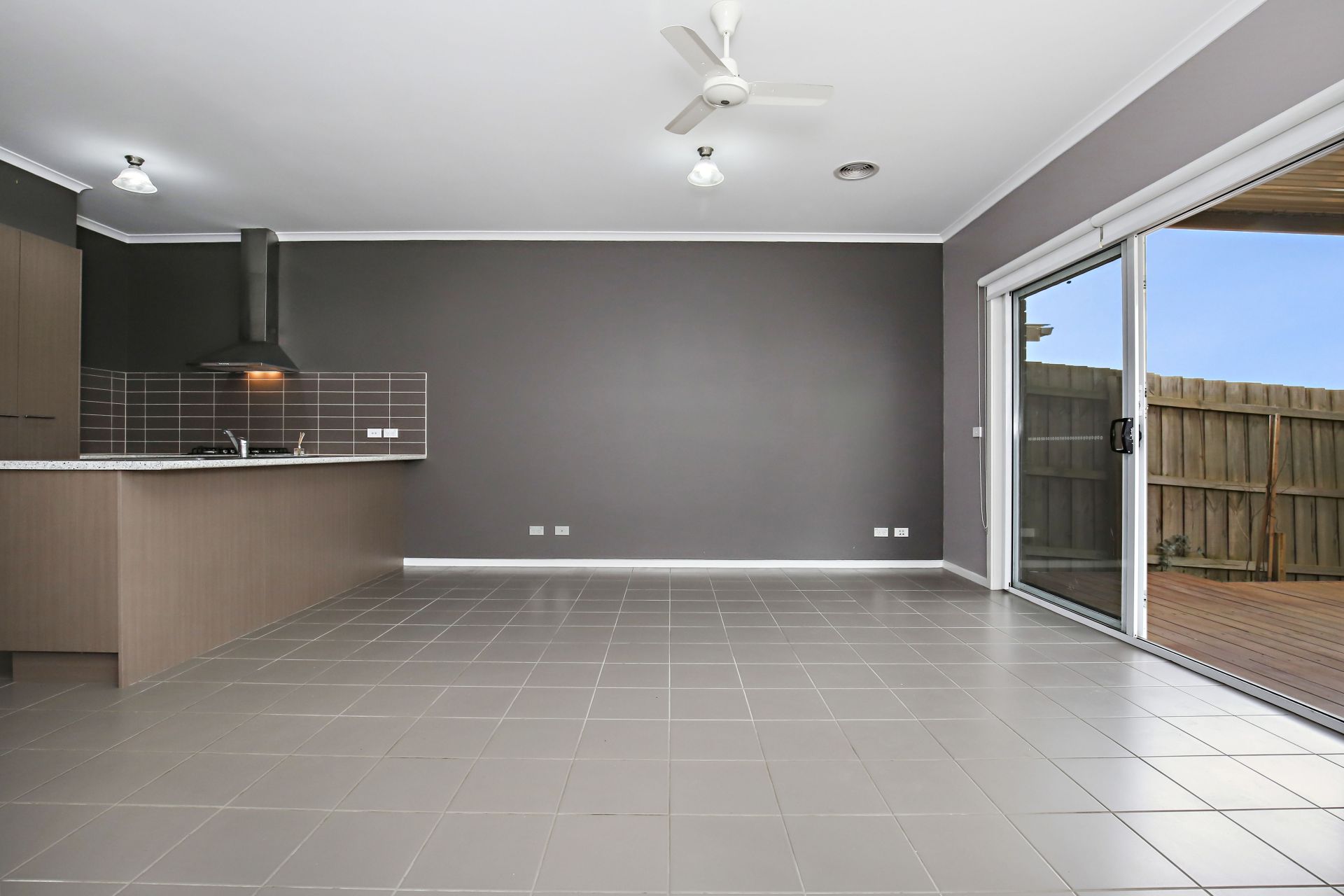 STYLISH HOME, SUPERB LOCATION