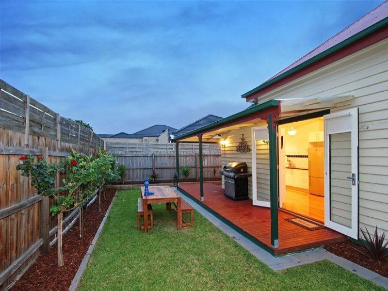 Beautifully renovated 1930's property with class & charm