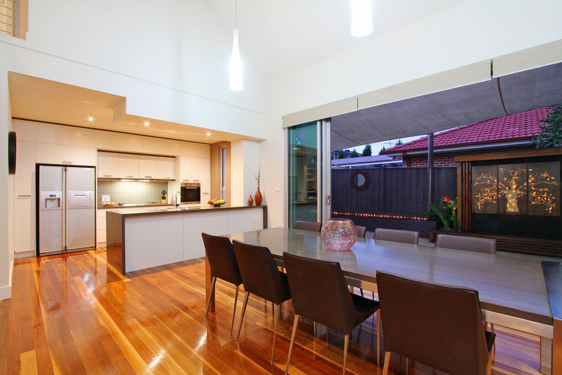 Contemporary Design With Spacious Sophisticated Style