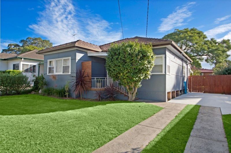 207 Oak Road, Kirrawee, Kirrawee - Thumbnail 2