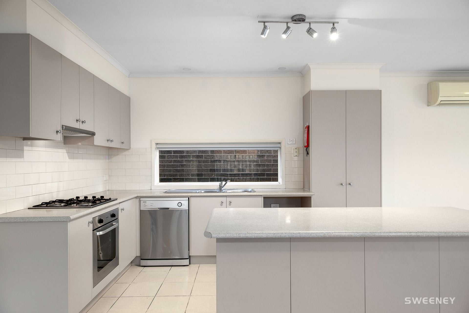 10 Skipper Drive, Altona Meadows - Thumbnail 7