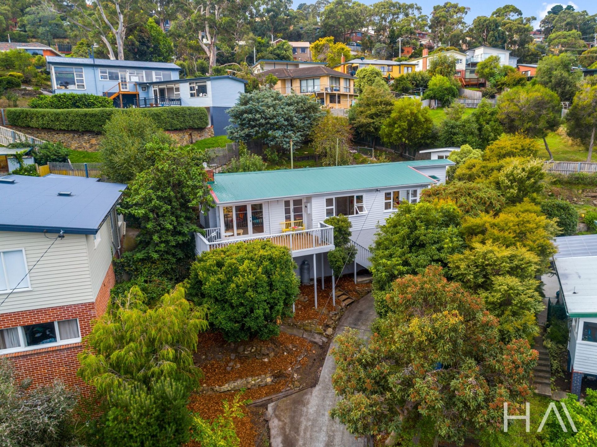 99 Malunna Road Lindisfarne, Lindisfarne - Thumbnail 2