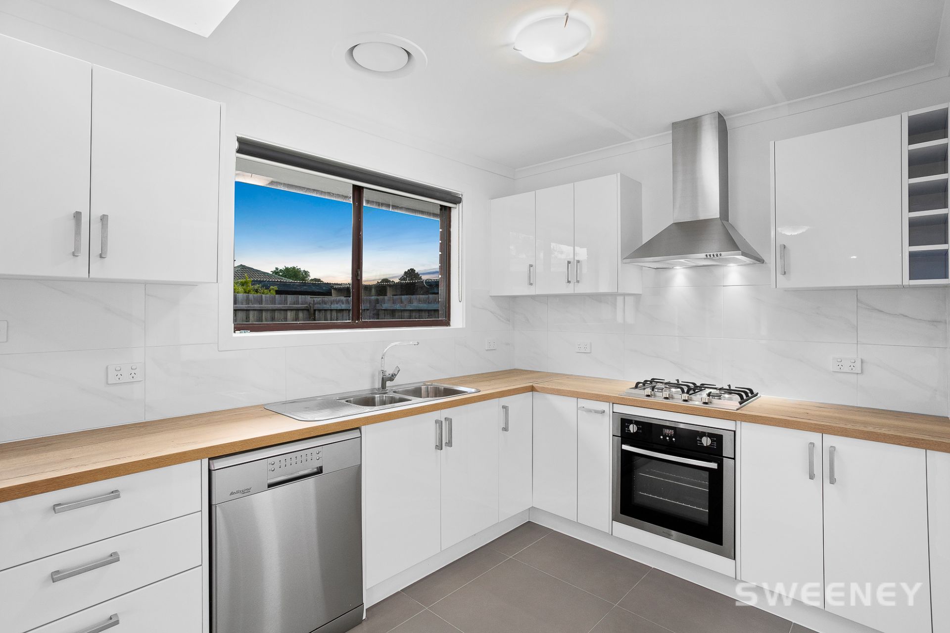 17 Hall Avenue, Altona Meadows - Thumbnail 8