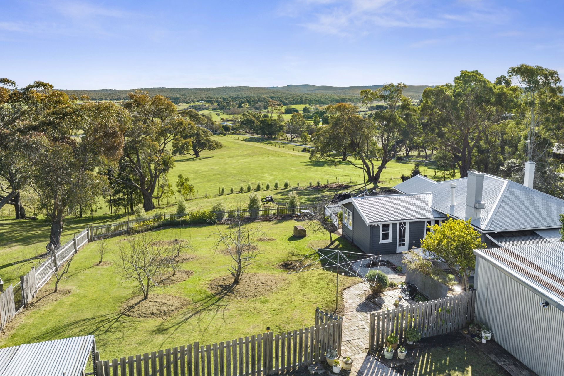 36 Glens Road, Newtown, Newtown - Thumbnail 6