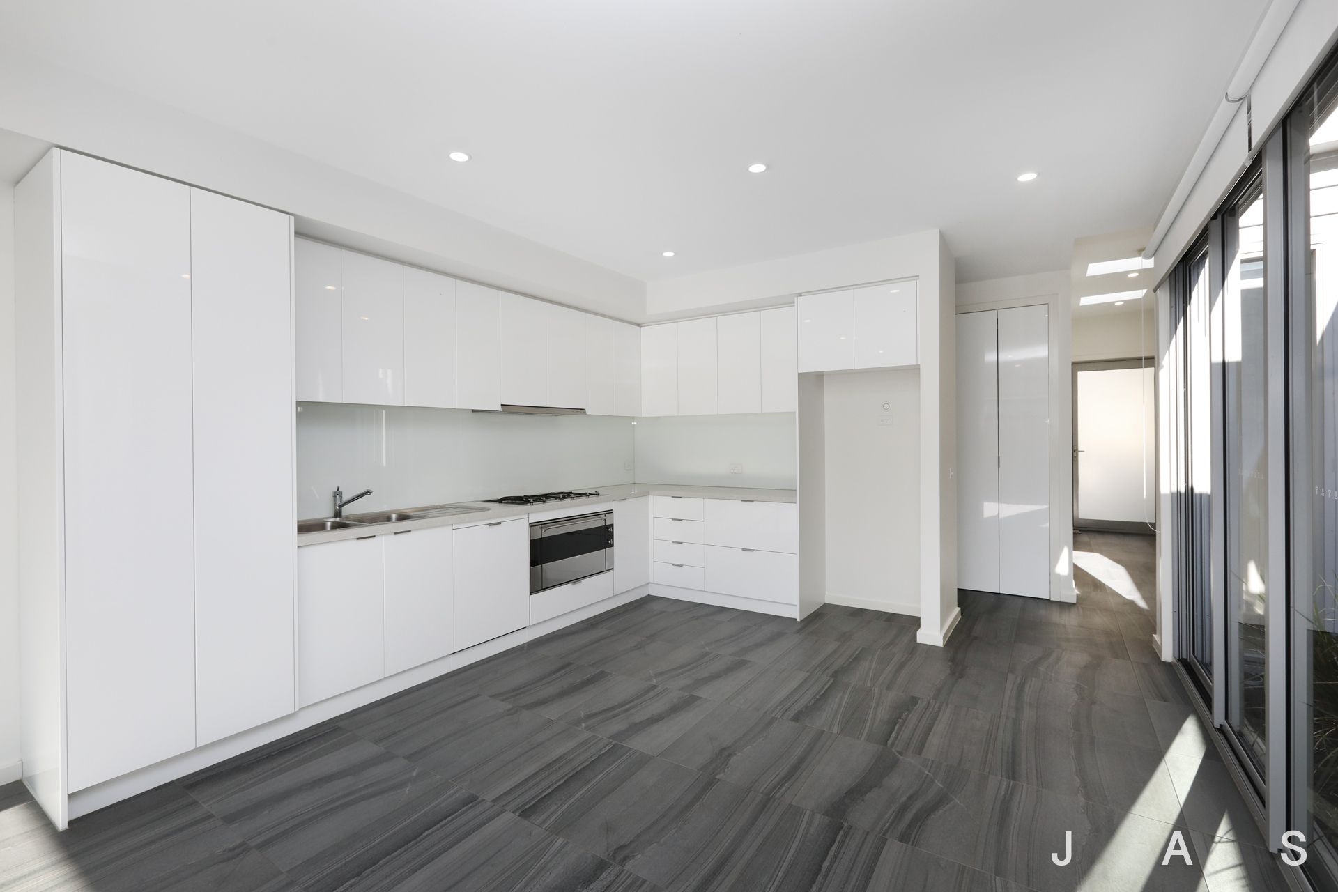 35B Emma Street Seddon VIC, Seddon - Thumbnail 3