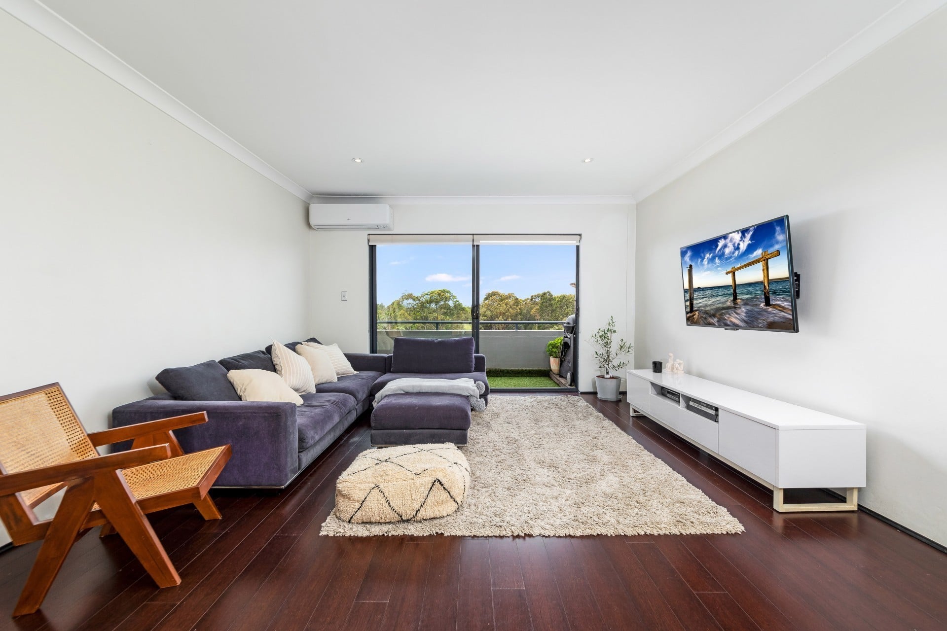 E301/21-27 Princes Highway, ST PETERS, St Peters - Thumbnail 3