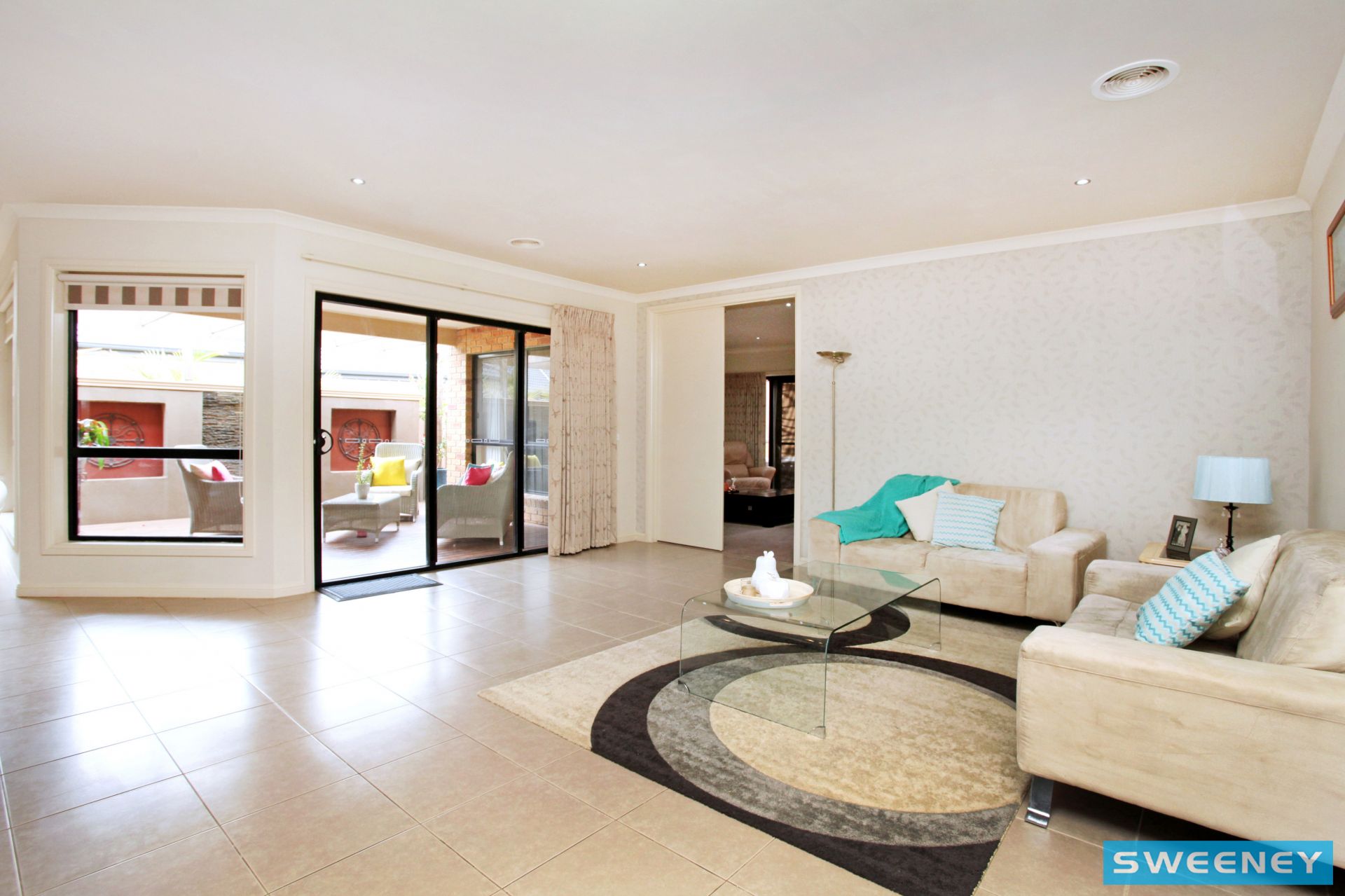 16 Oakview Parade, Caroline Springs - Thumbnail 6