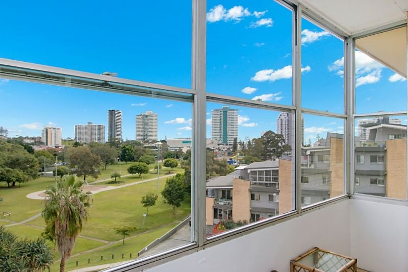14/21 Dixon Street Coolangatta QLD