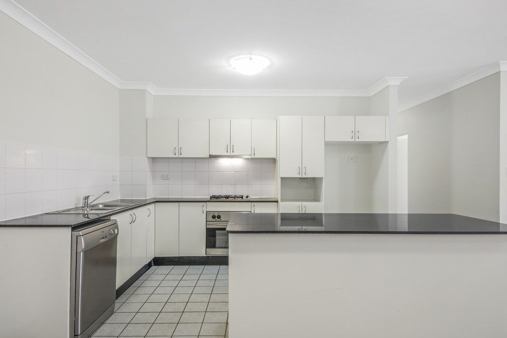 Well Presented 3 Bedroom Apartment