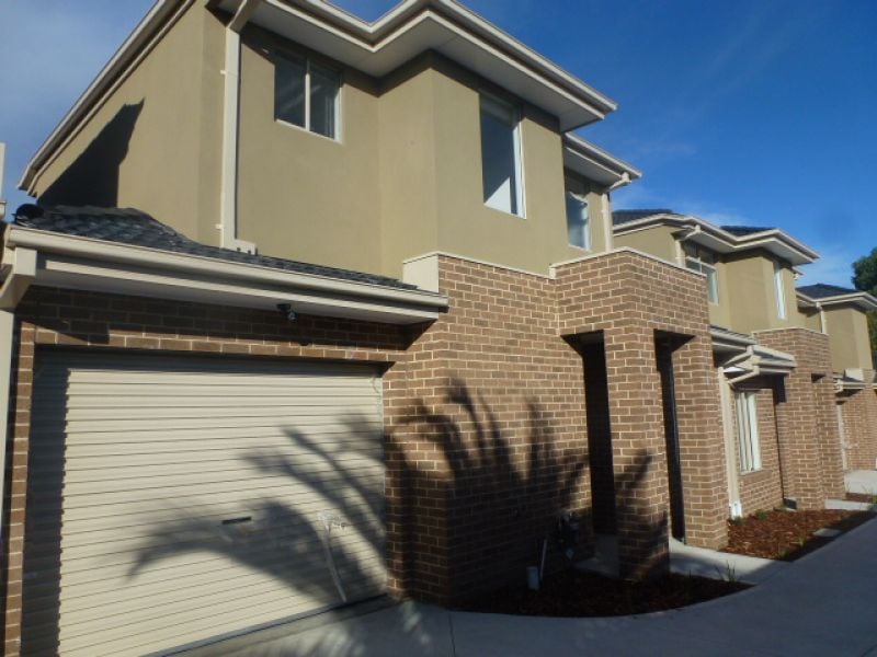 2/86 Rathcown Road, Reservoir