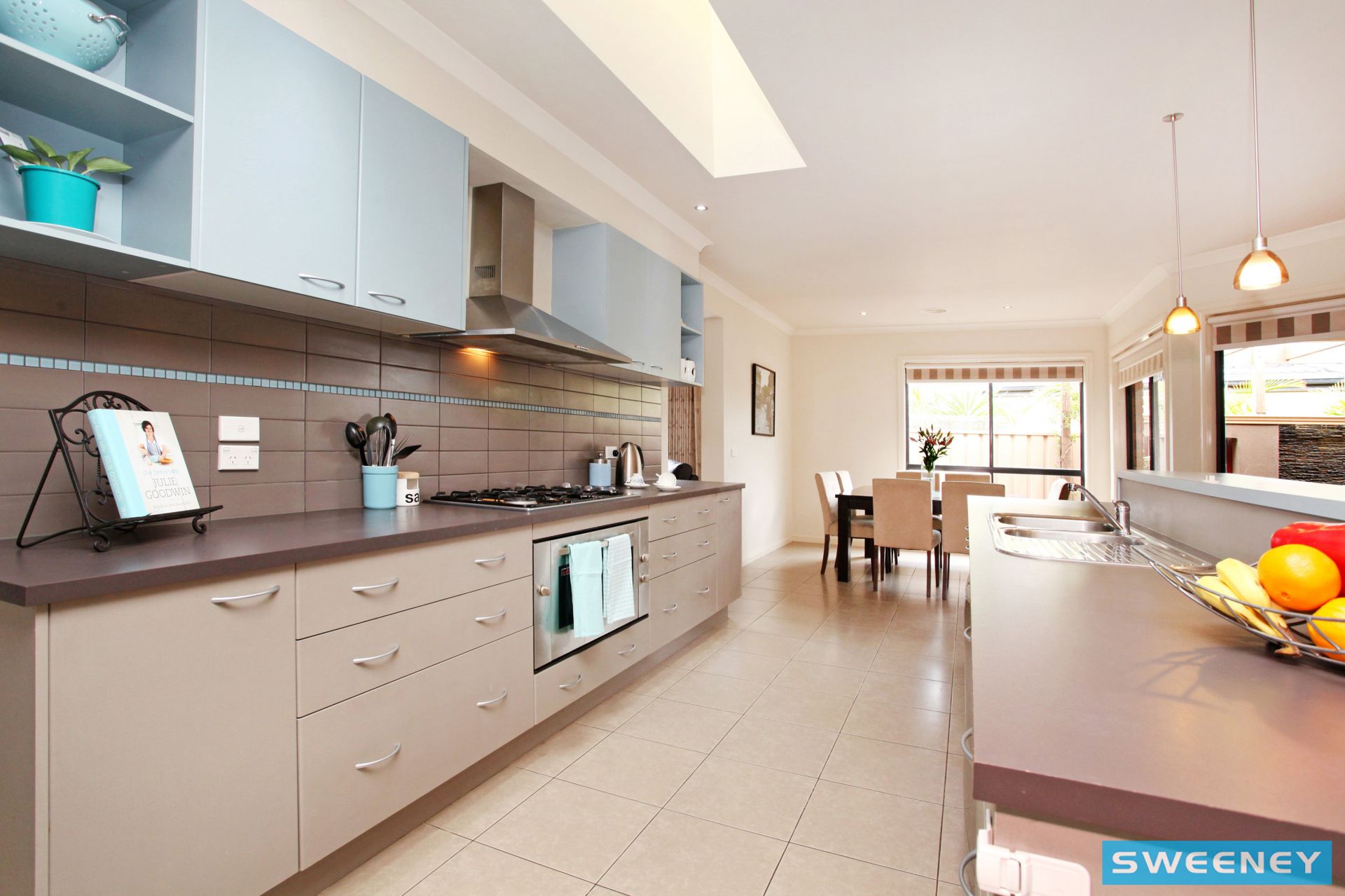 16 Oakview Parade, Caroline Springs - Thumbnail 3