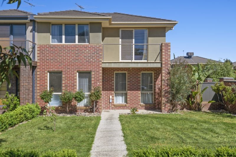 4/11-13 Olive Street, Reservoir