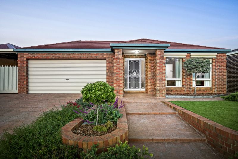 7 Mockridge Avenue, Burnside - Thumbnail 2