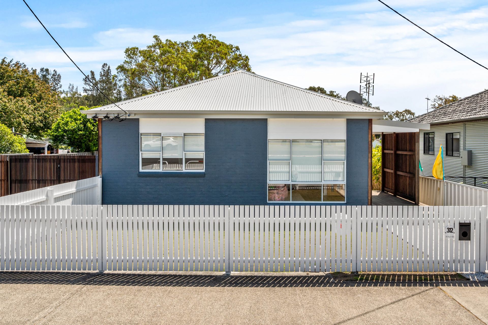 312 Old Pacific Highway, Swansea 3Realty Lake Macquarie