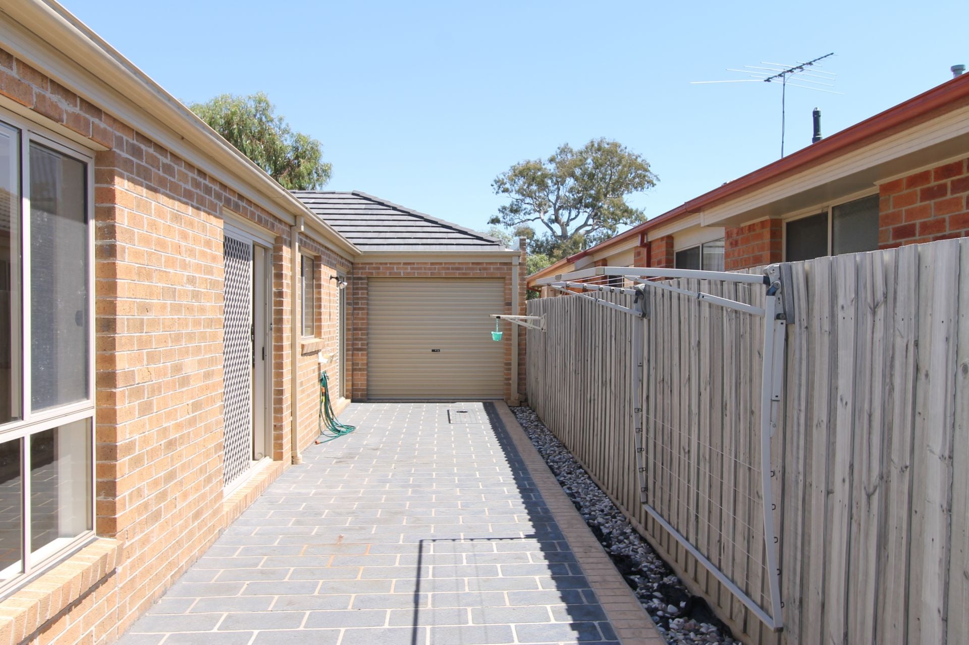 Spacious Home in Mill Park Lakes Estate