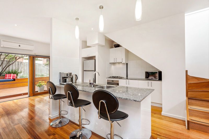 2/10 Cala Street, West Footscray - Thumbnail 5