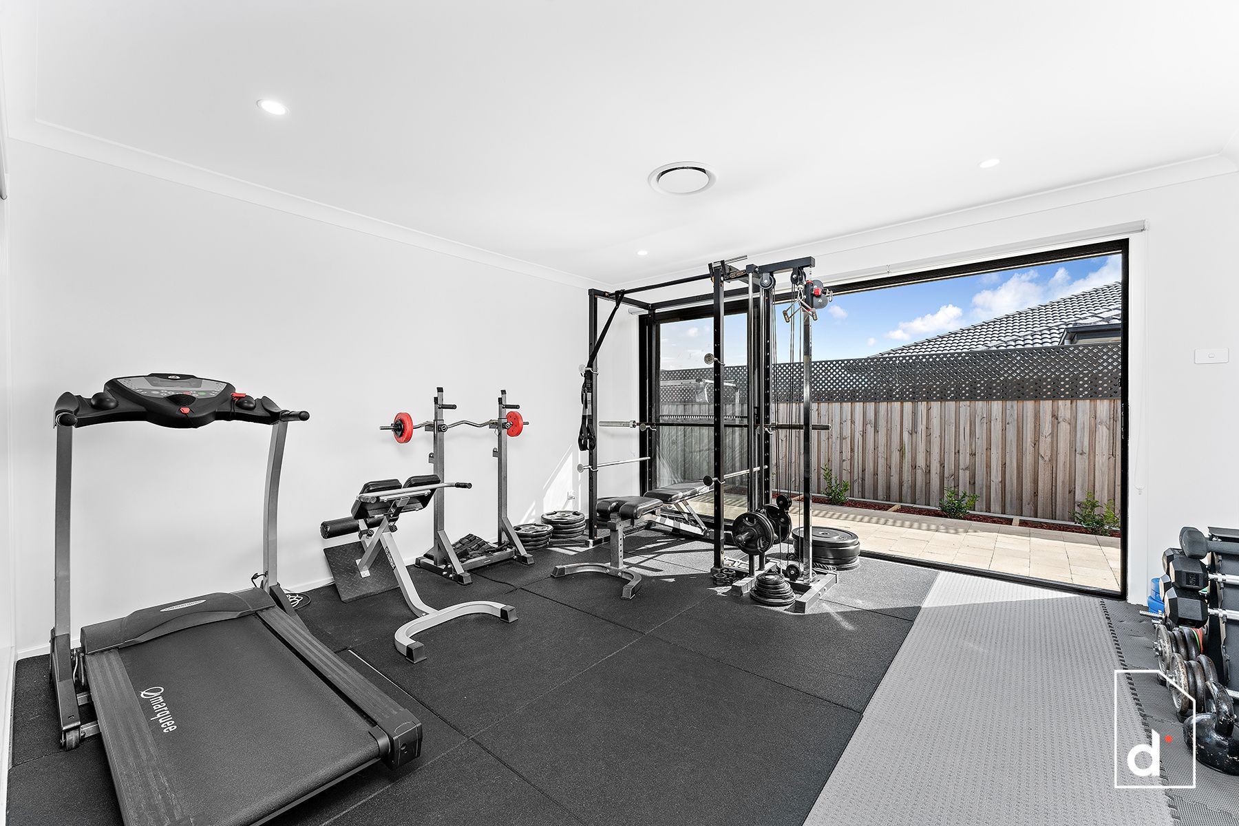 8 Huskisson Street, Tullimbar NSW