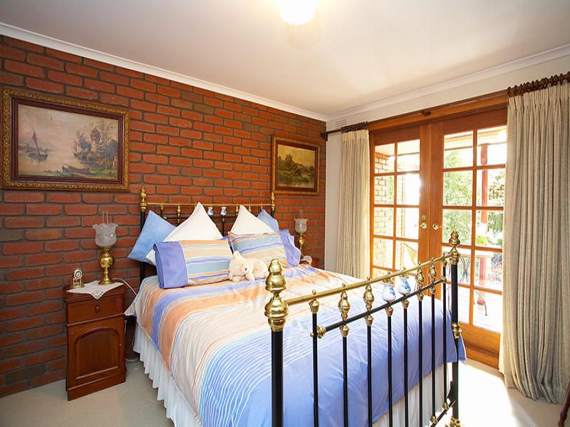 25 Lady Nelson Cresent, Altona Meadows - Thumbnail 5