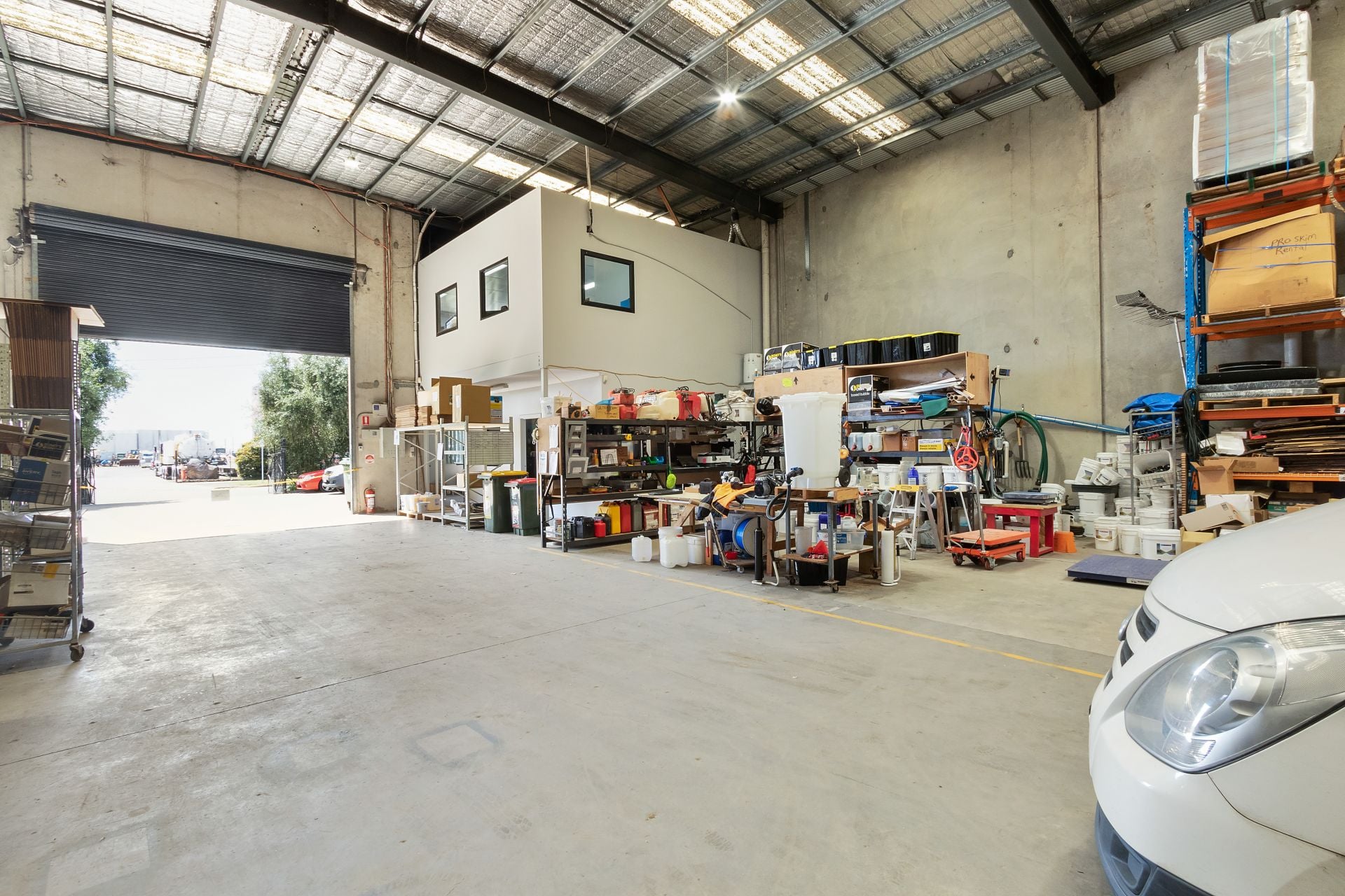SECURELY TENANTED STAND-ALONE INVESTMENT