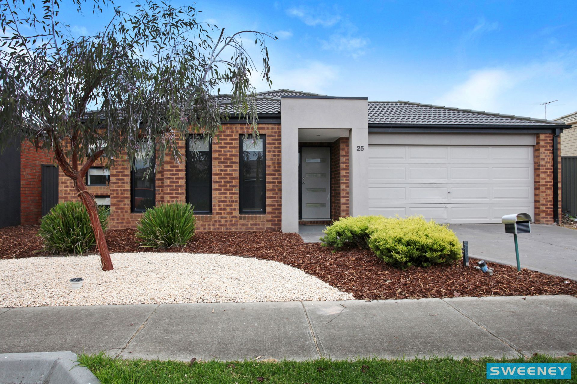 25 Jonah Parade, Deer Park - Thumbnail 2