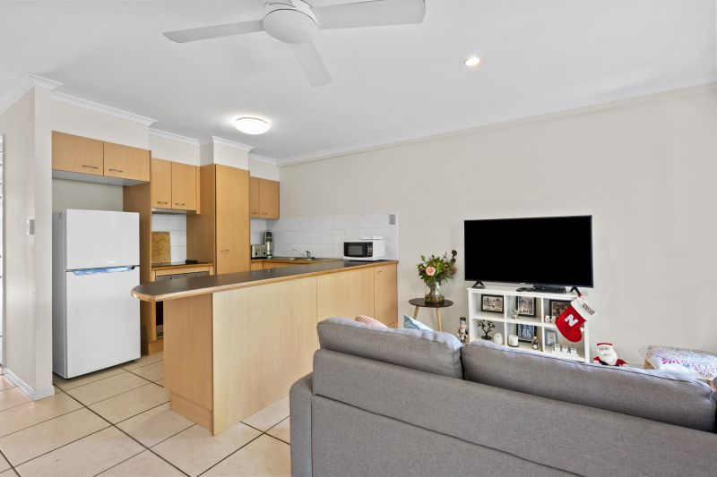 2/8-10 Yallanga Place, Mooloolaba