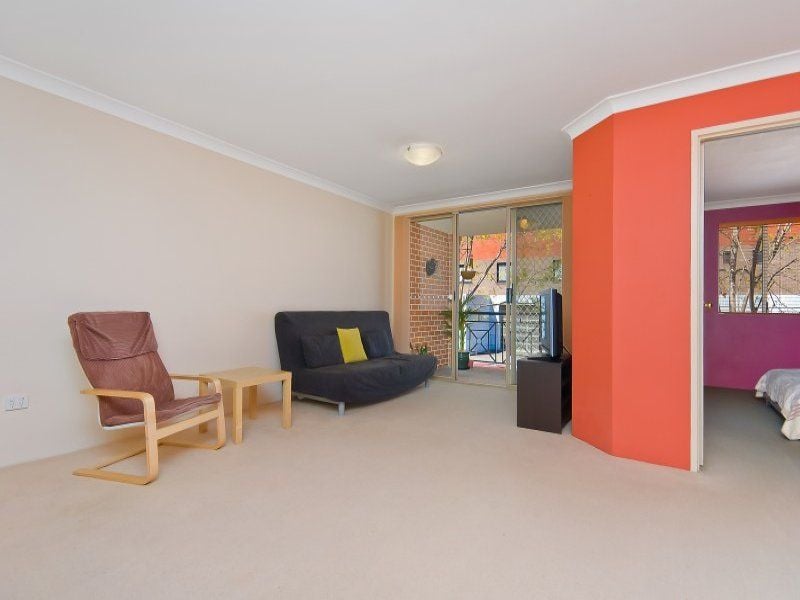 17/61 Glencoe Street, SUTHERLAND, Sutherland - Thumbnail 2