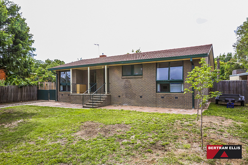 24 Yambina Crescent, Waramanga - Thumbnail 2