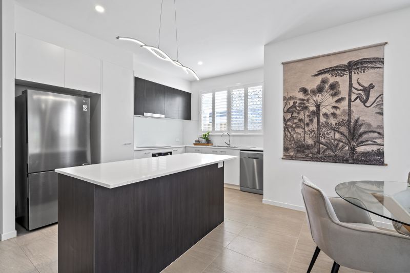 216 Tide Avenue, Maroochydore