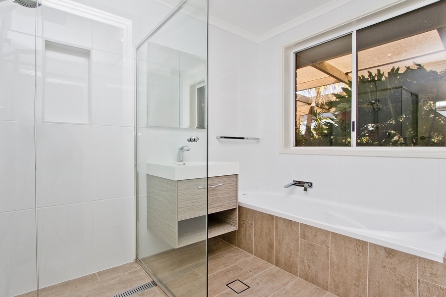 9 Queens Way Woodcroft 5162