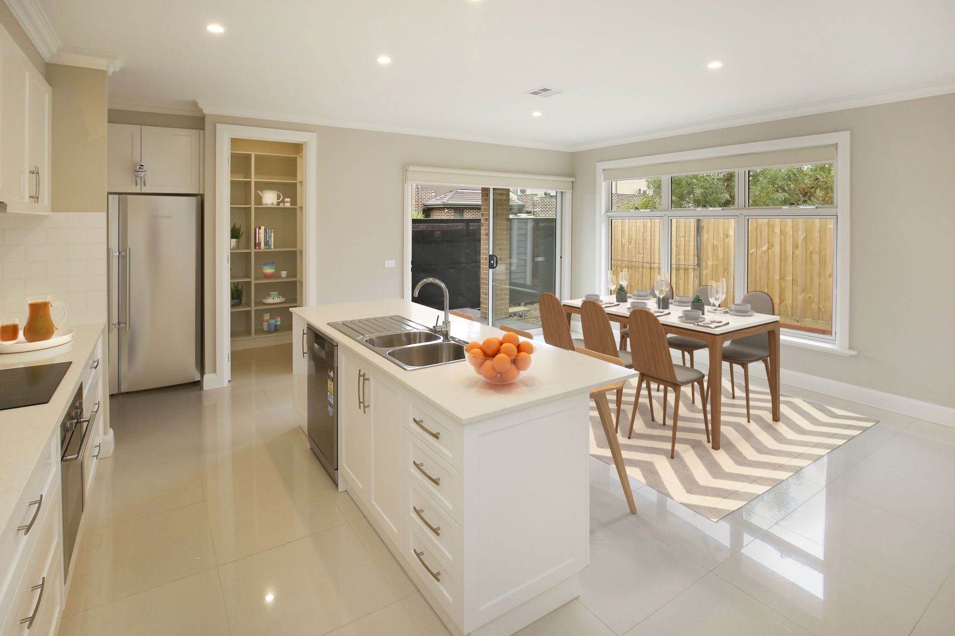 CONTEMPORARY ELEGANCE & STYLE