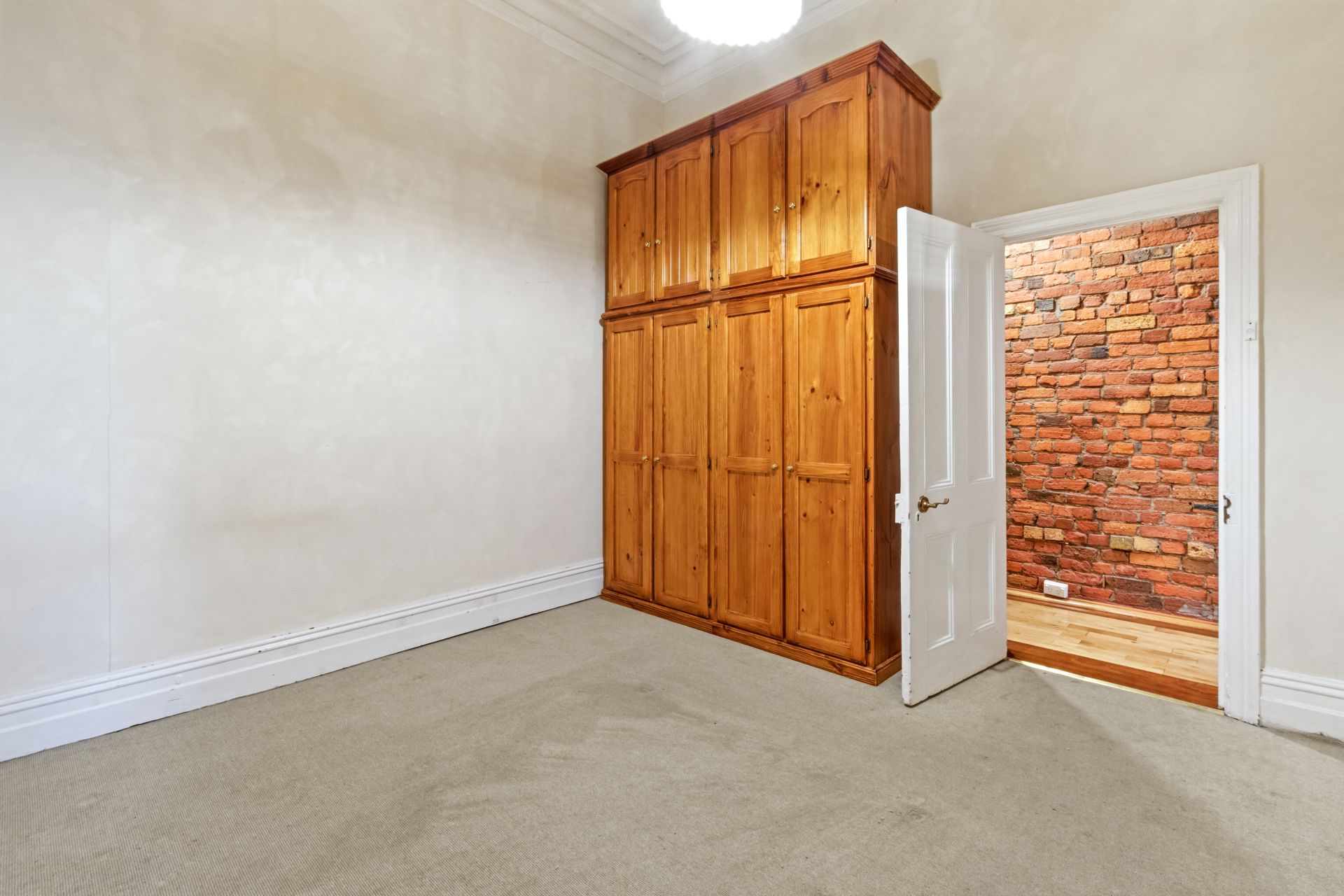 Gorgeous House in Perfect Location!