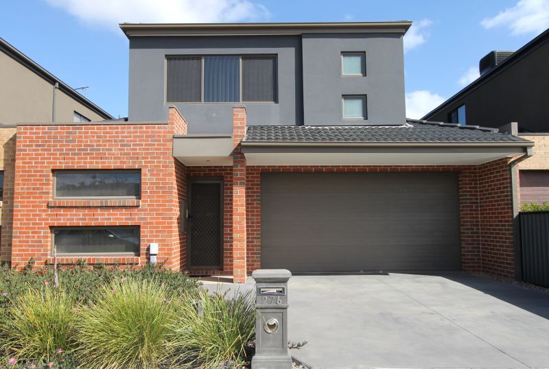 276 The Lakes Boulevard, South Morang