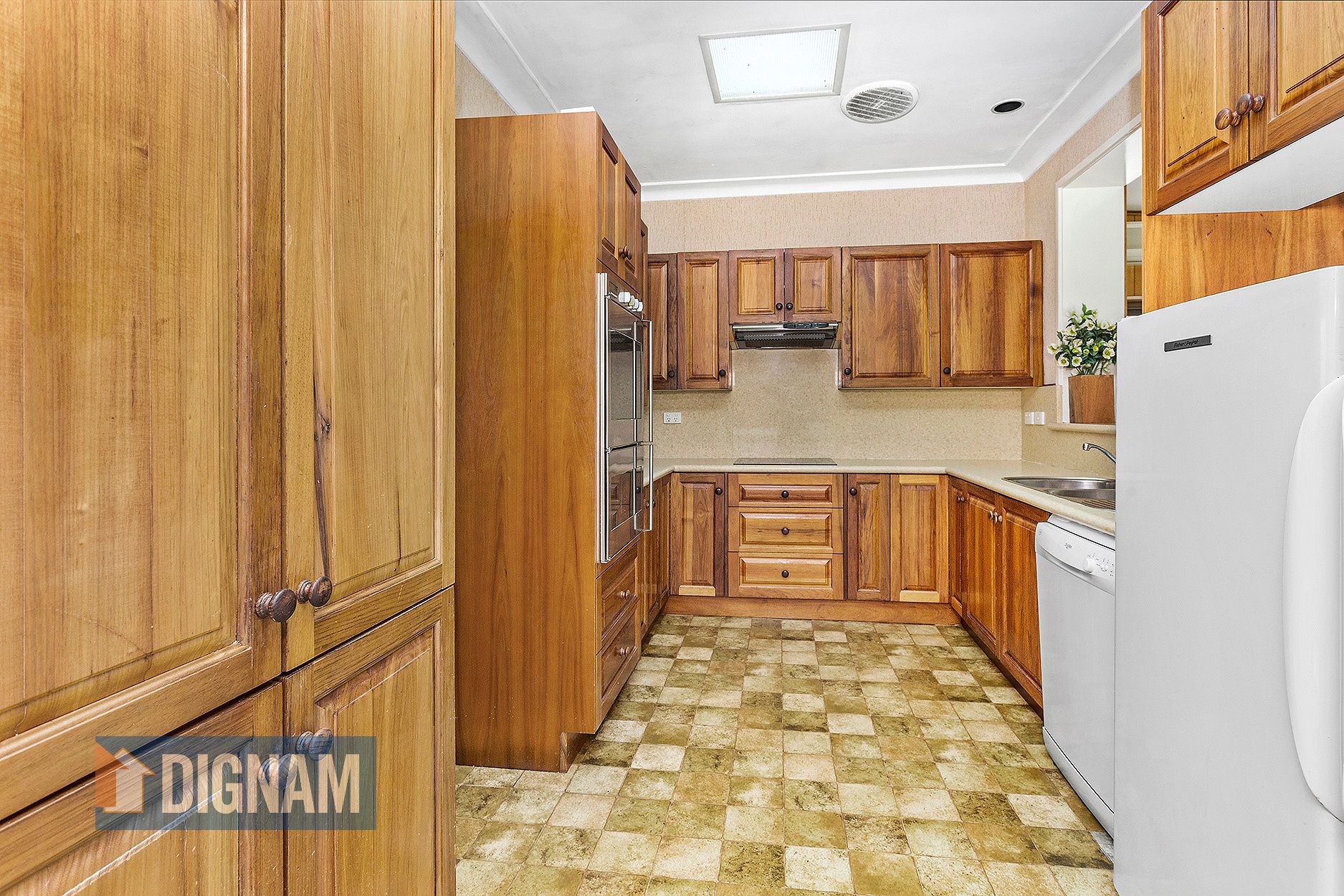 31 Cresting Avenue, Corrimal NSW