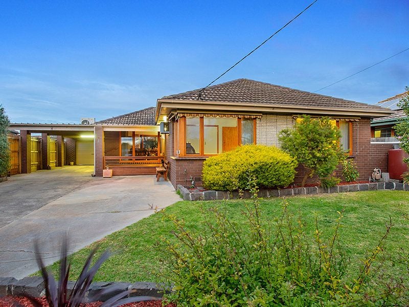 8 Newton Court, Seaholme - Thumbnail 2